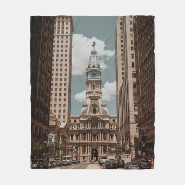 COUVERTURE POLAIRE PERSONNES MARCHANT DANS LA RUE PRÈS DES BÂTIMENTS  (Devant)