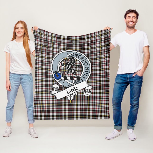 Couverture Polaire Petit Badge de Clan Arisaid Tartan Plaid (En situation)