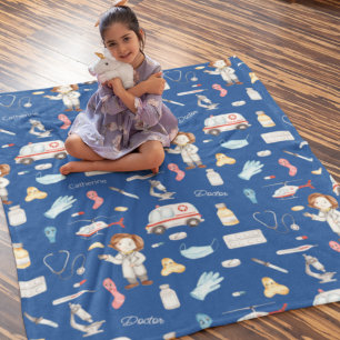 Couverture Polaire Petite fille docteur Motif Médicale avec nom, bleu
