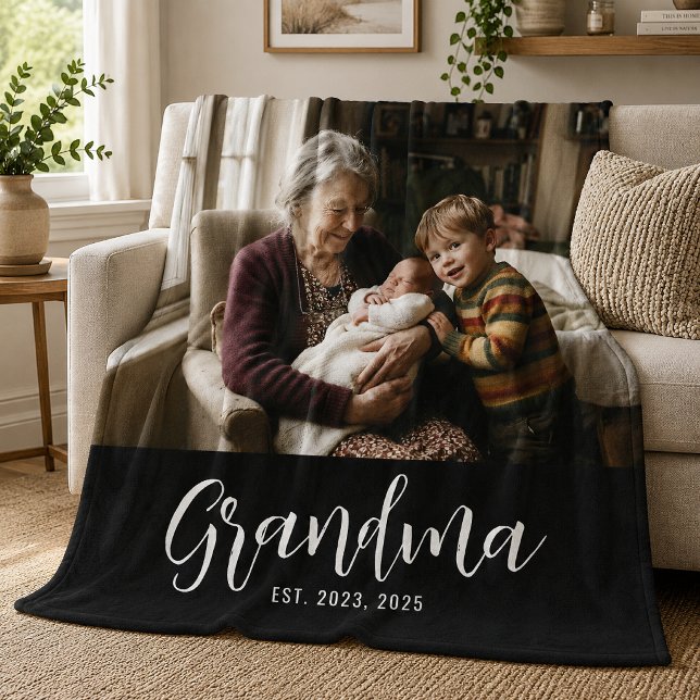 Couverture Polaire Photo de grand-mère avec écriture moderne noire ét (Créateur téléchargé)