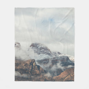 COUVERTURE POLAIRE PHOTOGRAPHIE DE LA GAMME DE MONTAGNES PENDANT LA J