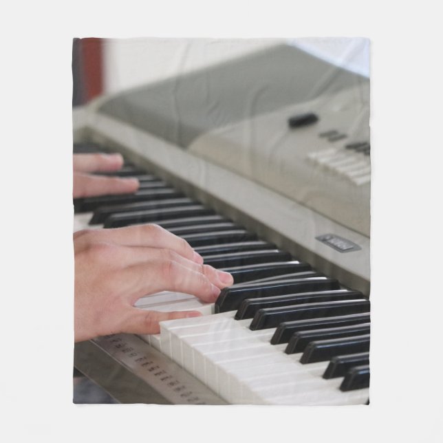 Couverture Polaire Piano cool (Devant)