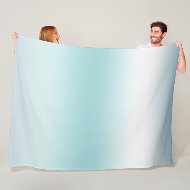 Couverture Polaire Plage Aqua Blue Ombre (En situation)