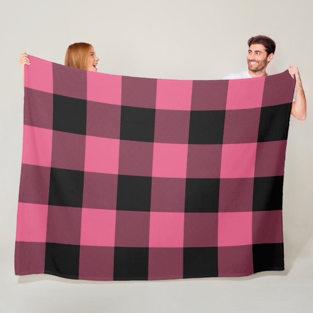 Couverture Polaire Plaid Buffalo Carré rose et noir À damiers (En situation)