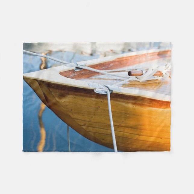 Couverture Polaire Plan rapproché sur attaché le bateau (Devant (Horizontal))