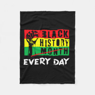 Couverture Polaire Poing levé drapeau africain Mois de l'histoire des