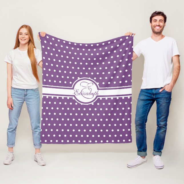 Couverture Polaire Pois blanc élégant sur le monogramme pourpre (En situation)