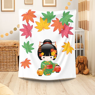 Couverture Polaire Poupée Kokeshi d'automne - Fille Geisha en Kimono
