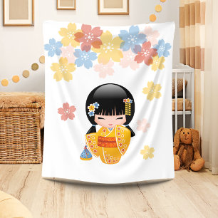 Couverture Polaire Poupée Kokeshi d'été - Fille Geisha en Kimono Jaun