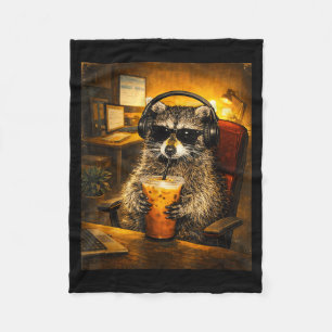 Couverture Polaire Raton laveur buvant du café glacé amateur de caféi