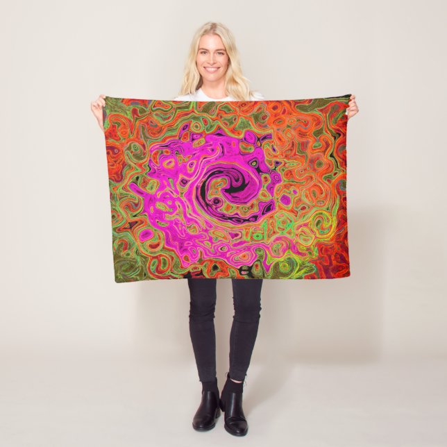 Couverture Polaire Rose Chaud Groovy Abstrait Rétro Tourbillon Liquid (En situation)