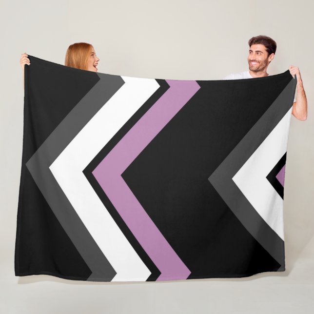Couverture Polaire Rose, noir, gris et blanc Chevron (En situation)