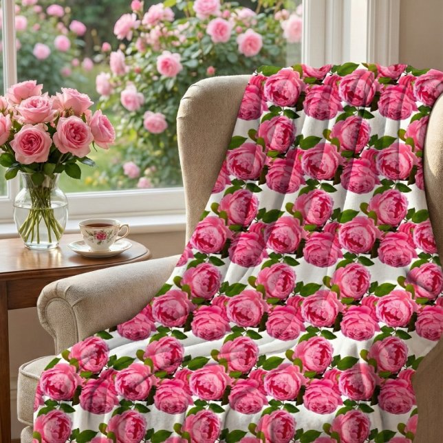 Couverture Polaire Roses roses sur blanc (Pink rose floral on white fleece blanket, perfect for those chilly spring days.  )