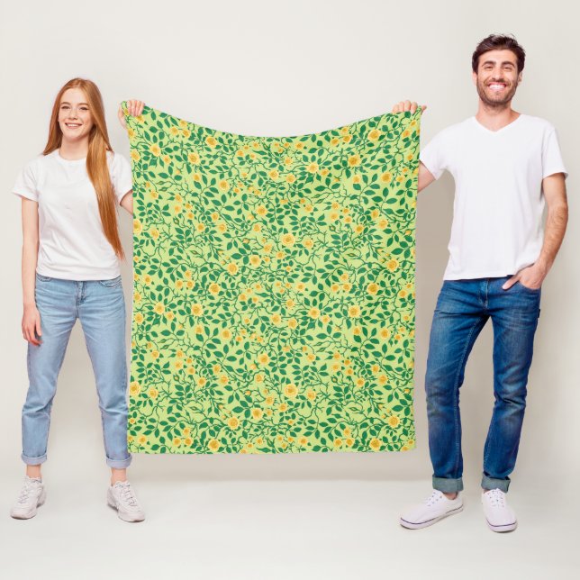 Couverture Polaire Roses sauvages en jaune et vert (En situation)
