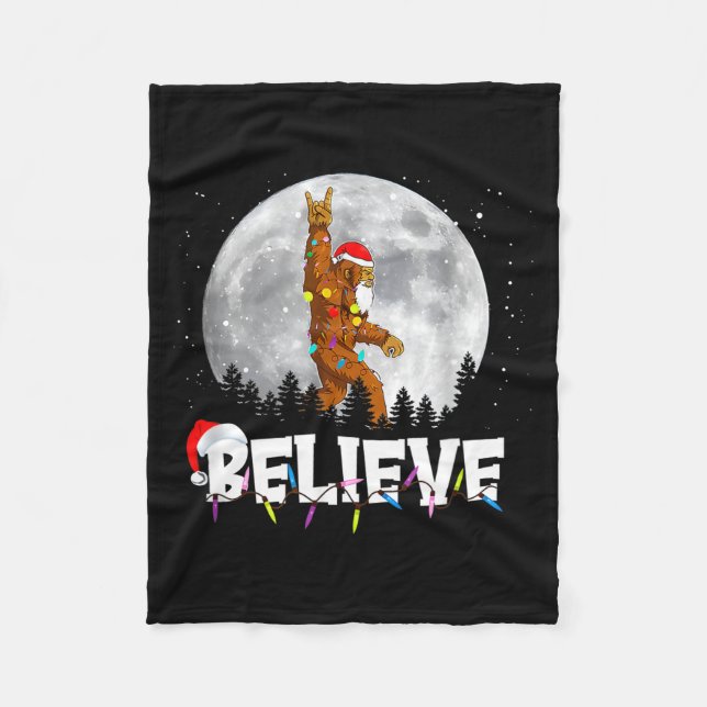 Couverture Polaire Santa Bigfoot Christmas Light Funny Believe  (Devant)