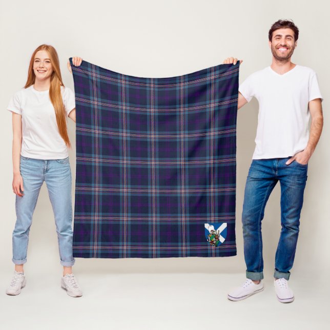 Couverture Polaire ScotNavy Royal Tartan Plaid (En situation)