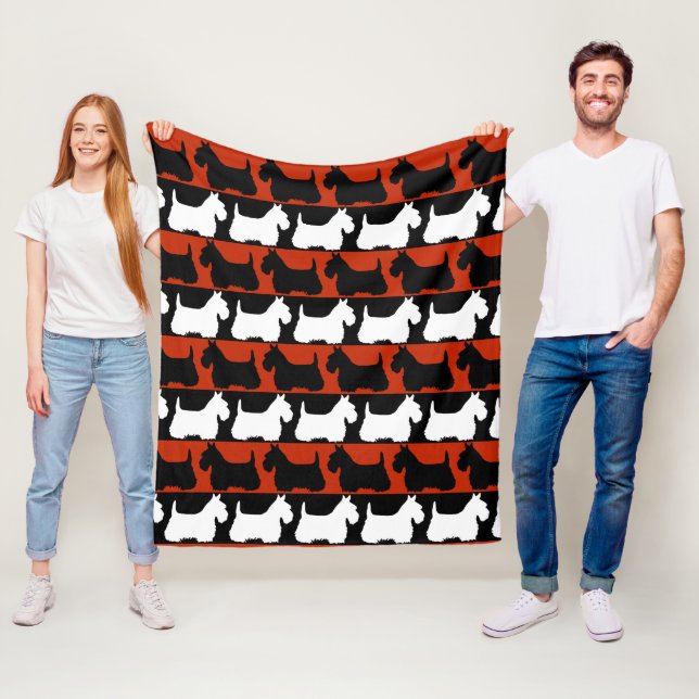 Couverture Polaire Scottish Terrier chien noir/rouge/blanc, rayures T (En situation)