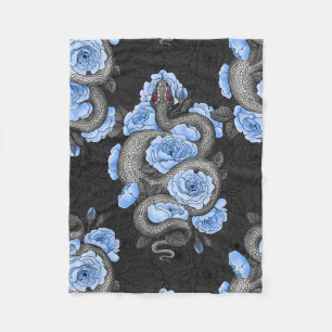 Couverture Polaire Serpents et roses bleus
