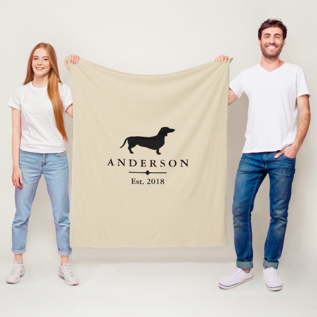 Couverture Polaire Silhouette et Taupe noirs | de teckel personnalisé (En situation)