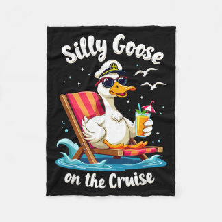 Couverture Polaire Silly Goose On The Cruise Funny Cruise Captain