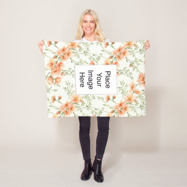 Couverture Polaire Small Throw Blanket, Peach Flowers, Add Name/Pic (En situation)