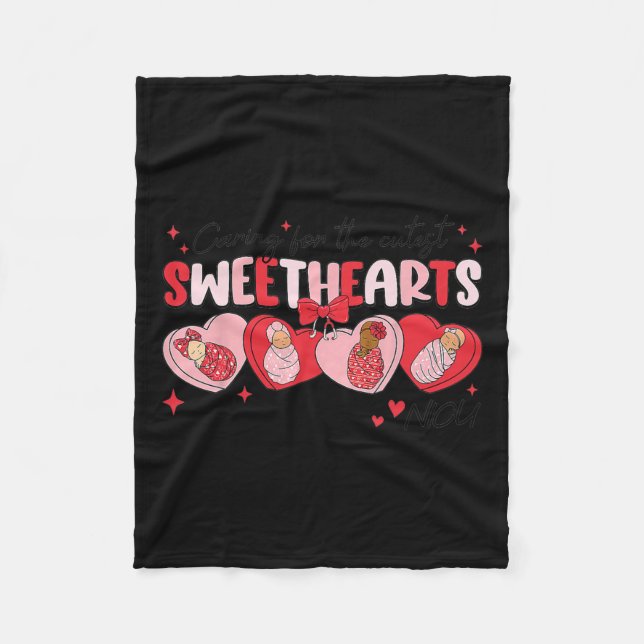 Couverture Polaire Soins pour amoureux Nicu Nurse Valentine Swaddl (Devant)