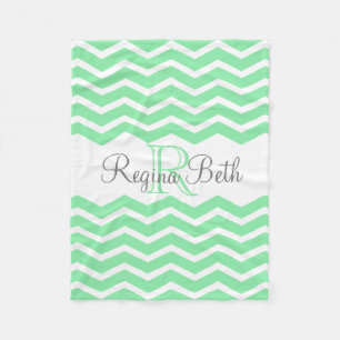 Couverture Polaire Souvenir gris vert en bon état Chevron de nom de