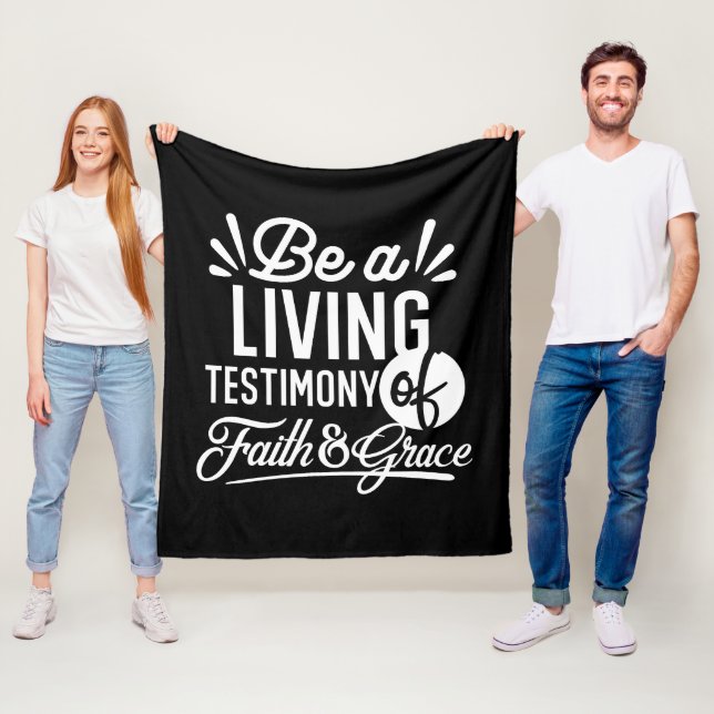 Couverture Polaire Spiritual Living Testimony Faith and Grace Quote (En situation)