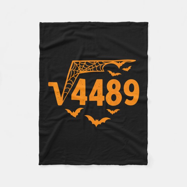Couverture Polaire Square Root 4489 Funny Halloween Meme 67 Math Teac (Devant)
