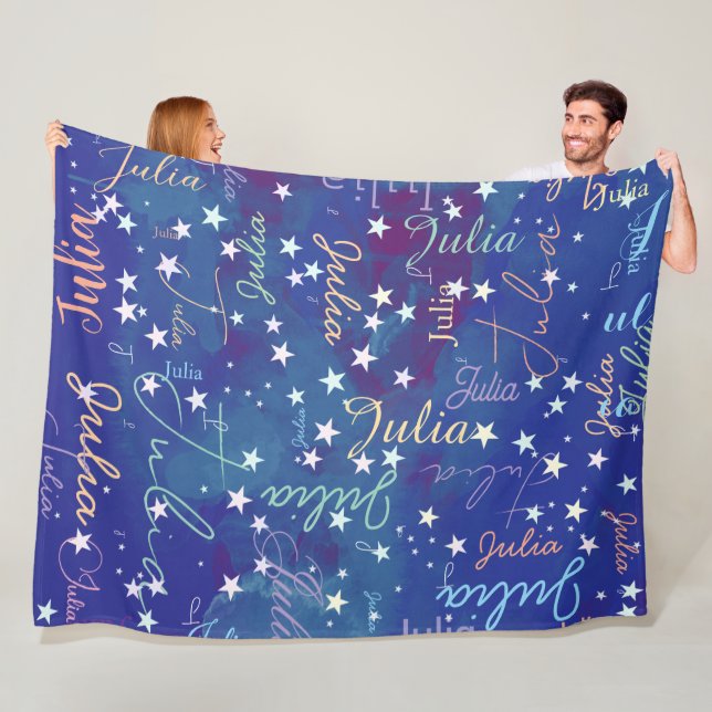 Couverture Polaire Stars Blue Hues Sky avec son nom partout (En situation)