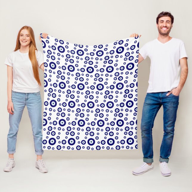 Couverture Polaire Symbole de protection et de bonne chance (En situation)