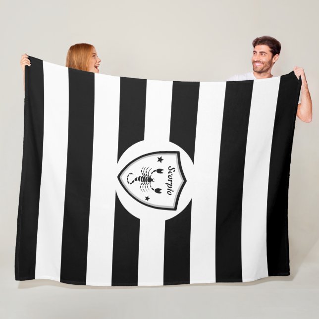 Couverture Polaire Symbole Scorpio      (En situation)