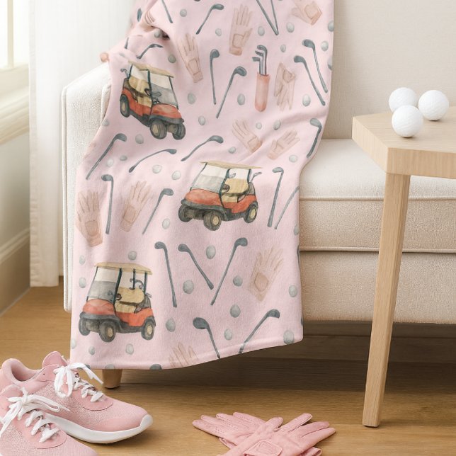 Couverture Polaire Tapisserie Panier de Golf Rose Dame Golfeuse  (Soft landings after tee time where pink gear, cozy fleece, and golf dreams come home to rest.)