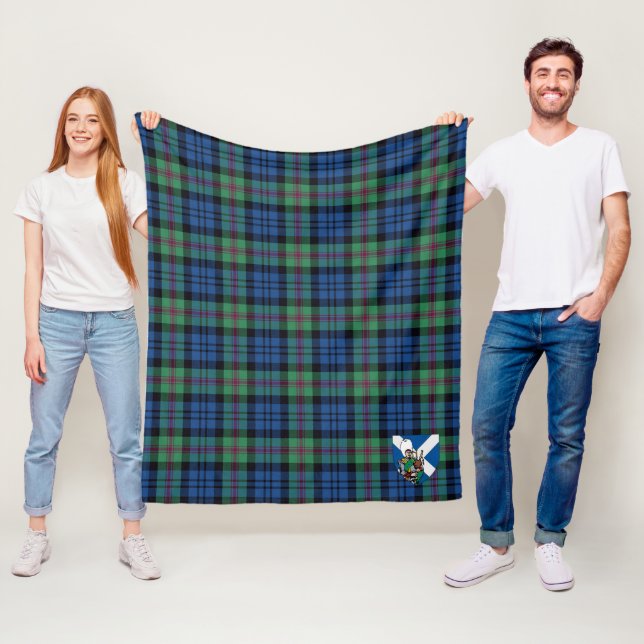 Couverture Polaire Tartan ancien plaid de Scotts Baird (En situation)