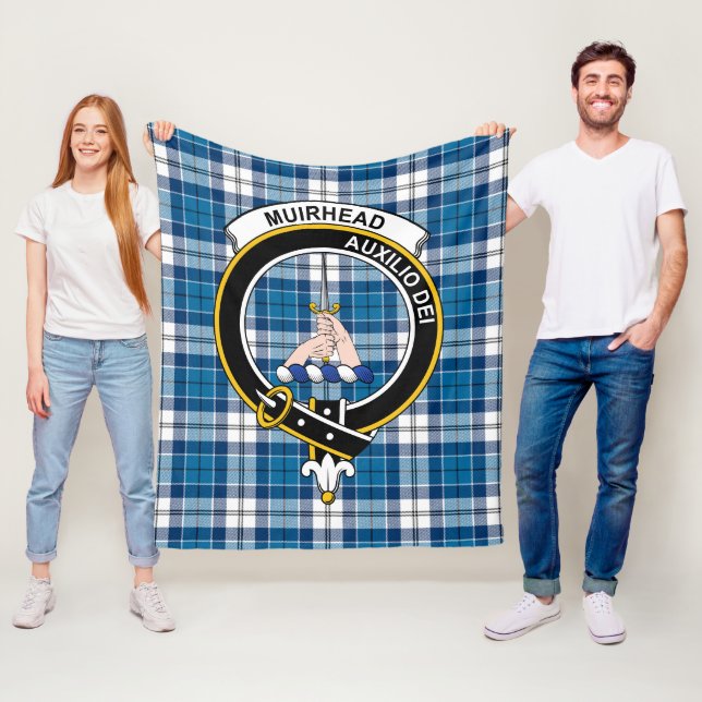 Couverture Polaire Tartan Bleu Clan Muirhead (En situation)