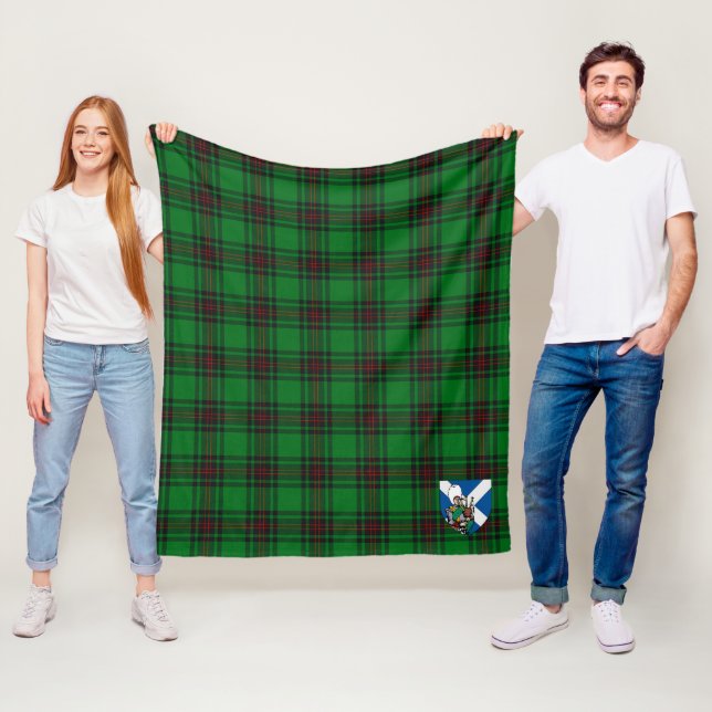 Couverture Polaire Tartan Écossais de Halkerston de Scotts (En situation)