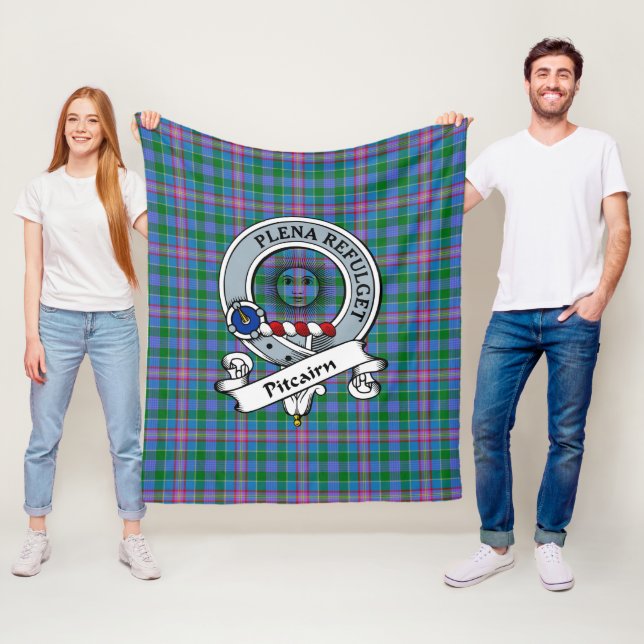 Couverture Polaire Tartan Plaid du Clan Pitcairn (En situation)