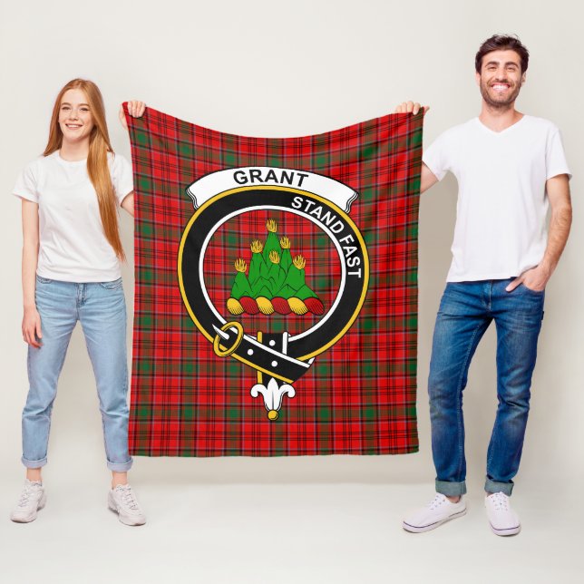 Couverture Polaire Tartan Rouge Clan Grant (En situation)