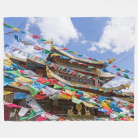 Temple tibétain avec drapeaux de prière - Yunnan, 