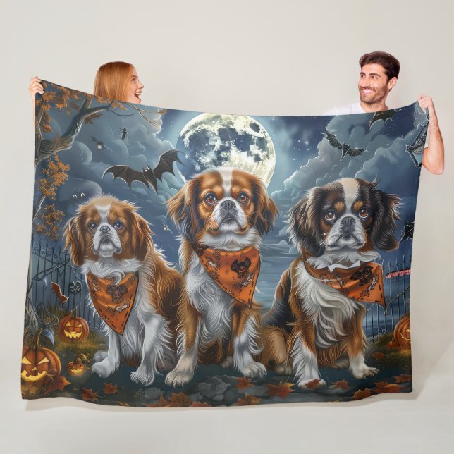 Couverture Polaire Tibetan Spaniel Halloween Épouvantable  (En situation)