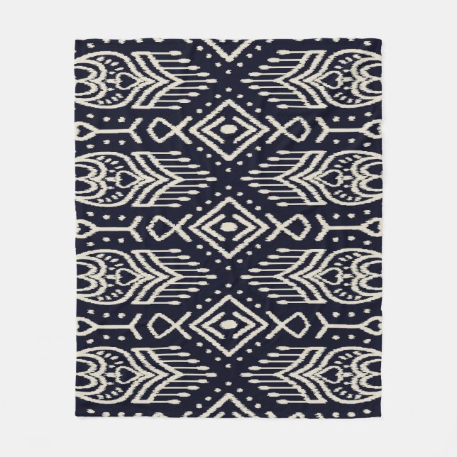 Couverture Polaire Tissu Ikat Brodé : Élégance Ethnique. (Devant)