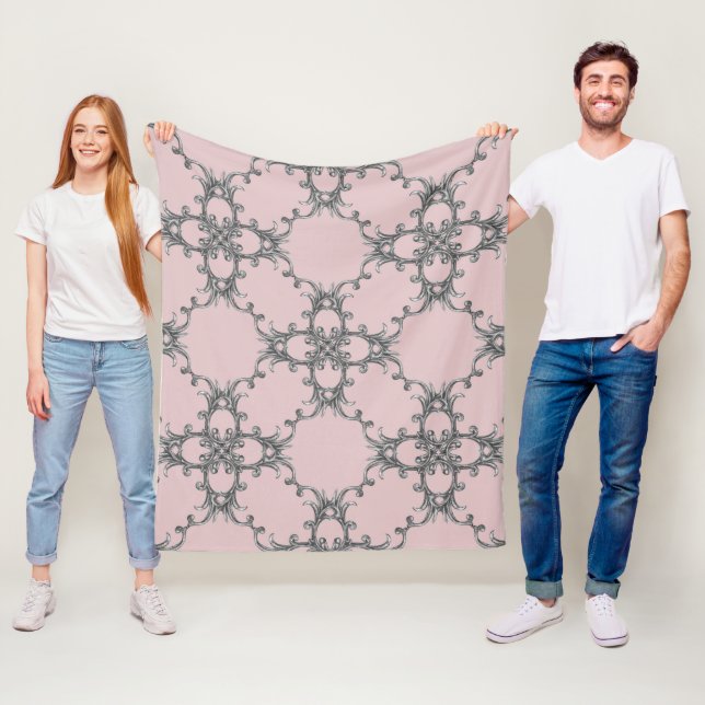 Couverture Polaire Toison baroque ornementale motif en argent couvert (En situation)