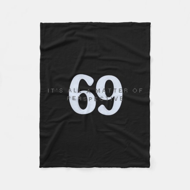 Couverture Polaire Tout est une perspective 4 (Devant)