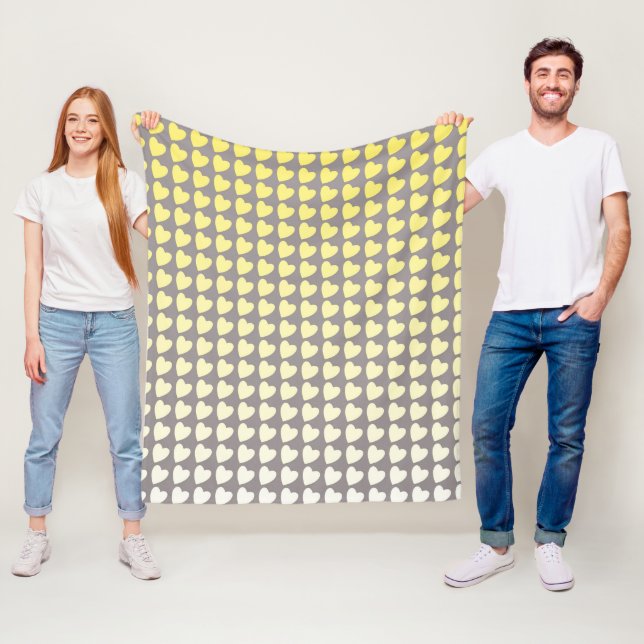 Couverture Polaire Trendy Jaune et Grey Heart Motif Gradient (En situation)