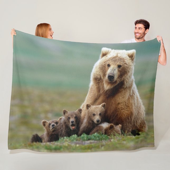 COUVERTURE POLAIRE TROIS CUBS À LEVER (En situation)