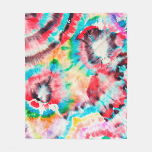 Couverture Polaire Un Grunge Dur Rouge. Motif de Shibori. Arbre à pin
