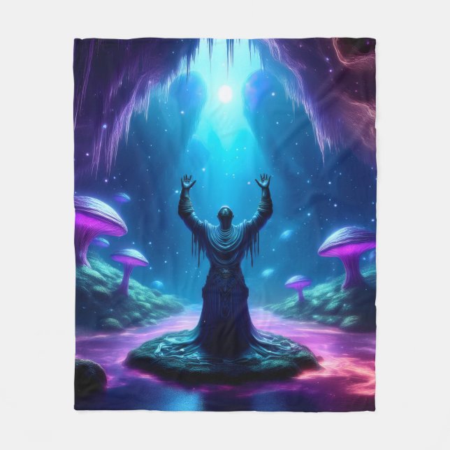 Couverture Polaire Un Homme En Robe Flowante Lève Les Armoiries Vers  (Devant)