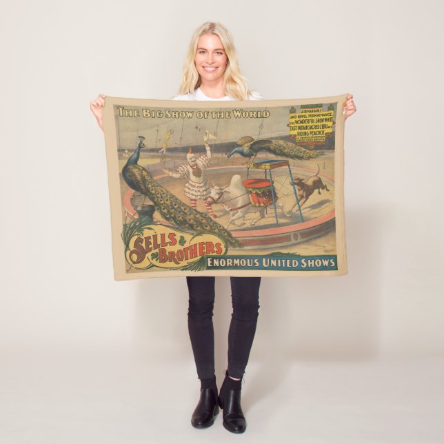 Couverture Polaire Un Zébu Et Un Peacock Avec Un Entraîneur De Clown (En situation)