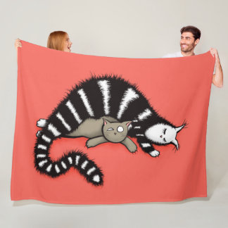Couverture Polaire Une mère de chat protège son mignon petit Kitty