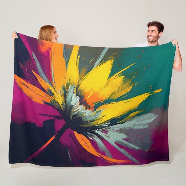 Couverture Polaire Une odyssée florale – Fleur expressive en mouvemen (En situation)